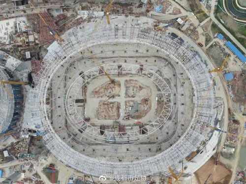 鳳凰山專業(yè)球場進入內(nèi)部裝修階段