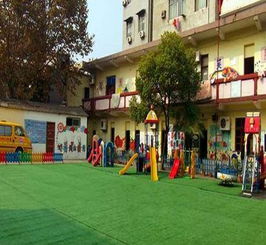 榆林草坪 地毯 幼兒園操場(chǎng) 跑道 運(yùn)動(dòng)場(chǎng)地鋪裝設(shè)計(jì)人造草坪